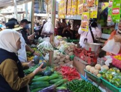 Khofifah Pastikan Stok Pangan di Jatim Jelang Lebaran Idul Fitri Aman