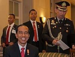 LQ Lawfirm Sebut Investasi Bodong Mandek di zaman Jokowi Diharapkan Rampung Dengan Bergantinya Rezim