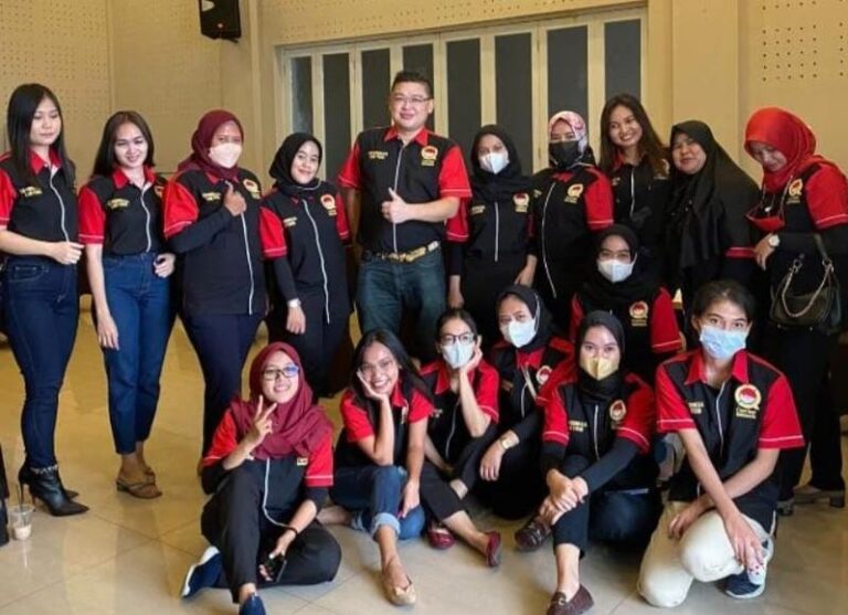 LQ Indonesia Lawfirm Minta Polda Metro Jaya Tetapkan Direksi UOB Kay Hian Sebagai Tersangka LP Pengelapan dan Pencucian Uang