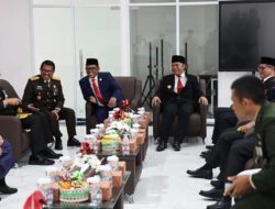 Pj Gubernur Al Muktabar Hadiri Rapat Paripurna DPRD, Mendengarkan Pidato Kenegaraan Presiden RI
