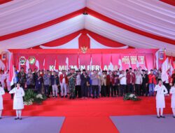 Kapolri-Panglima TNI Bersama Masyarakat Jatim Deklarasi Pemilu Aman Damai