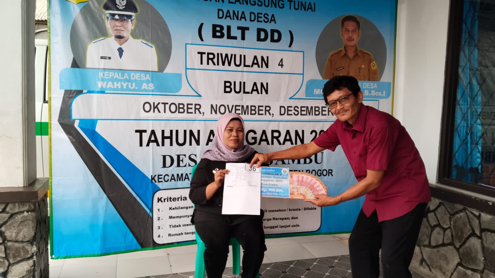 Penyaluran BLT DD Triwulan IV 2023 di Desa Pasir Jambu: Lancar dan Kondusif