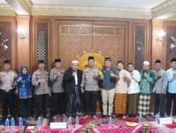 Kapolresta Sidoarjo Edukasi Santri Cakap Bersosial Media dengan Bijak