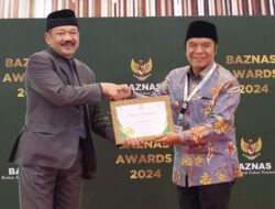 Pj Gubernur Al Muktabar Raih Penghargaan Kepala Daerah Pendukung Pengelolaan Zakat Terbaik