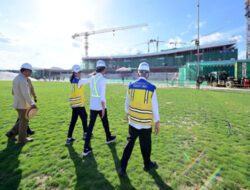 Pastikan Kesiapan HUT ke-79 RI, Presiden Jokowi Tinjau Lapangan Upacara di IKN