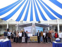 JA Solar Berkolaborasi dengan INPOS, Donasikan Sistem PV Portabel untuk Vietnam Electric Power University