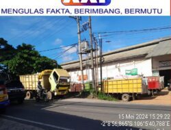 Gudang Pupuk Pinggir Jalan Raya Selan Perlu Mendapatkan Kajian Dari Instansi Terkait Membuat Macet Nya Penggunaan Jalan