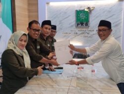 Bawa Misi Sidoarjo Maslachah, Aktivis Pergerakan Daftarkan Diri Sebagai Bacawabup di Kantor PKB