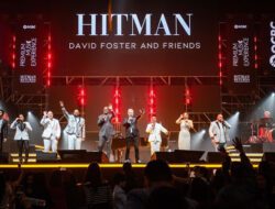 Memukau Lebih dari 10 Ribu Nasabah OCBC, David Foster and Friends Tampil Spektakuler di Private Concert Premium Music Experience 2024