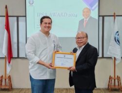 Jurnalis Senior Don Bosco Selamun Raih IPSA Award