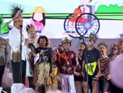 Presiden Jokowi: Siapkan Masa Depan Anak-anak Indonesia dengan Kecerdasan dan Karakter Kuat