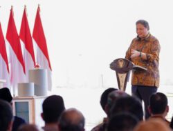 Menko Airlangga Sebut PTFI di Gresik Bukti Integrasi Tambang Sampai Produk Akhir