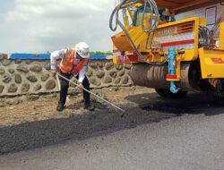 Truk Alpomain Baru Percepat Perbaikan Jalan di Probolinggo