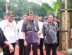 Pj Gubernur Al Muktabar Kukuhkan Desa dan Kelurahan Sadar Hukum
