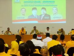 Gelar Konsolidasi dengan Kader, Ridwan Kamil – Suswono Sambangi DPD Golkar Jakarta