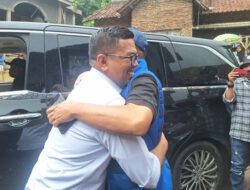 Andra Soni Sambut Mesra Menteri Yandri di Desa Telaga, Simbol Sinergi untuk Kemajuan Banten