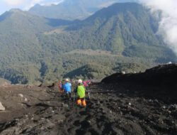 Usai Ditutup Selama Lima Tahun, Jalur Pendakian Gunung Semeru Kembali Dibuka