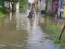 Sungai Meluap, Ratusan Rumah di Sidoarjo Terendam Banjir