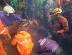 Longsor di Jalur Pacet – Cangar Mojokerto, Satu Warga Sidoarjo Ditemukan Meninggal Dunia