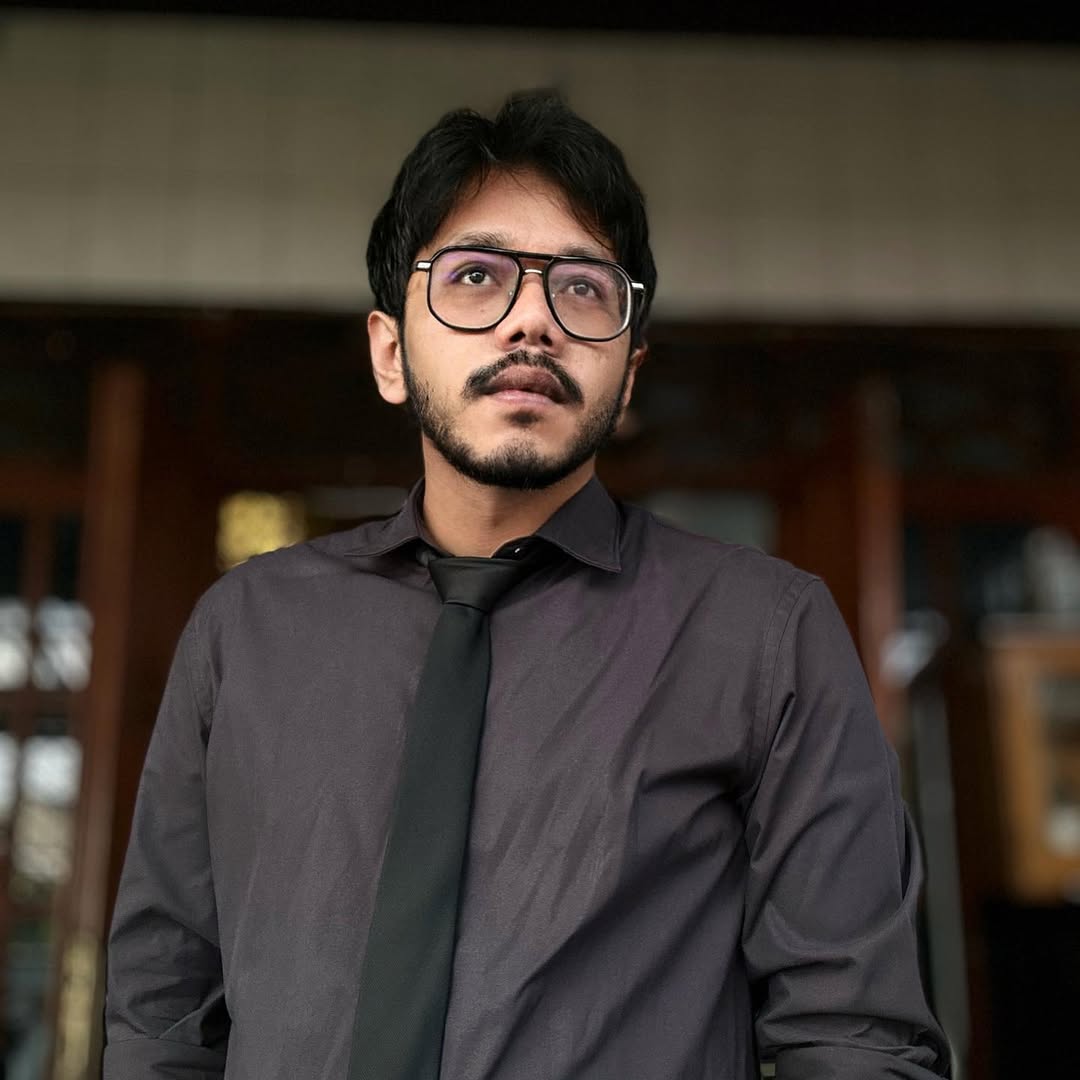 Ferry Irwandi: Bagaimana Konten Kreator Mendobrak Batas Edukasi di Era Digital