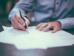 Minta Perlindungan dan Keadilan, Istri Tersangka WN dan MJ Kirim Surat Terbuka kepada Kapolri