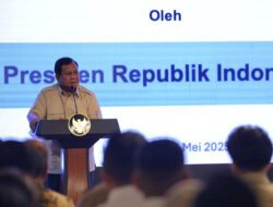 Ijazah Jokowi Dipersoalkan, Prabowo: Nanti Ijazah Saya Ditanya-tanya!