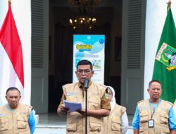 Peringati Harganas ke-32, Gubernur Andra Soni Lepas Kirab Bangga Kencana 2025