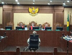 Sidang Hasto Kristiyanto, Ahli Bahasa: Tenggelamkan Barang Merujuk ke Handphone!