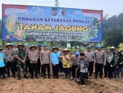 Kabid Propam Polda Banten Kombes Murwoto Hadiri Tanam Jagung Serentak di Kampung Cijoro Lebak