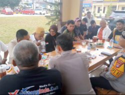 Bangun Komunikasi Humanis, Kapolres Serang Ngopi Bareng PERWAST