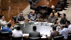 Prabowo Gelar Lima Rapat di Hambalang, Bahas Pendidikan hingga Kesiapan Mudik