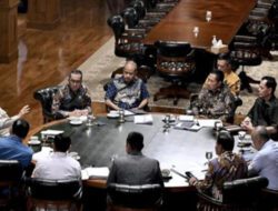 Prabowo Gelar Lima Rapat di Hambalang, Bahas Pendidikan hingga Kesiapan Mudik