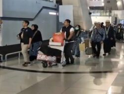 22 WNI yang Dievakuasi dari Iran Tiba di Bandara Soekarno-Hatta